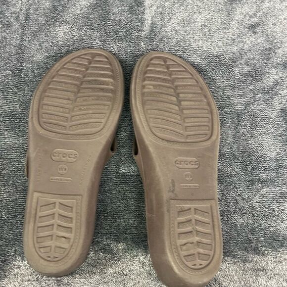 Crocs Iconic Comfort Women’s Brown STRAPPY Slip On Wedged Slides size 9 - Picture 7 of 7